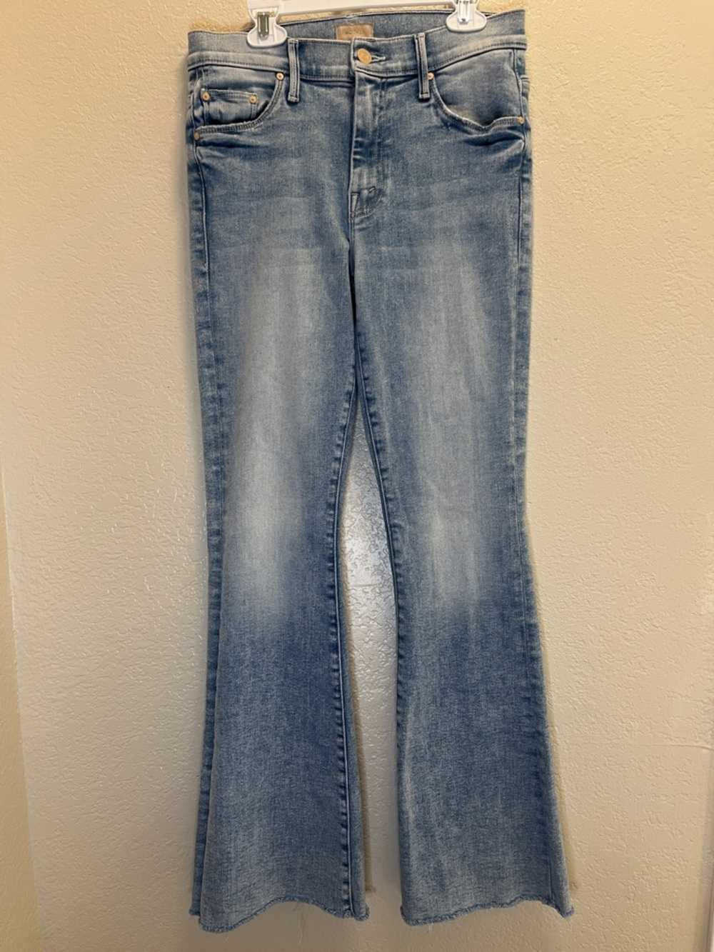MOTHER The Weekender Fray  Light Blue Flare Jeans size 28 "Breaking Out" Wash